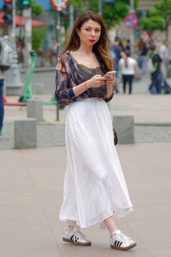 Explorez la collection de jupes longues pour femme élégantes !